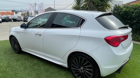 Alfa Romeo Giulietta • 2011 • 211,851 km