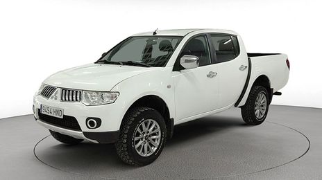 Mitsubishi L200 • 2012 • 163,500 km