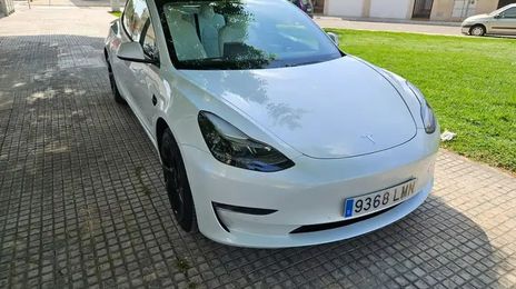 Tesla Model 3 • 2021 • 68,000 km