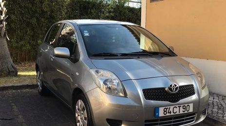 Toyota Yaris • 2007 • 200,000 km