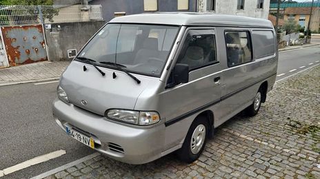 Hyundai H200 • 1999 • 253,000 km