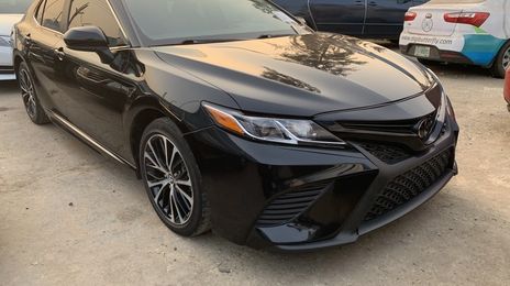 Toyota Camry • 2017 • 2 km