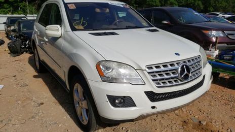 Mercedes-Benz ML350 • 2009 • 10,000 mi