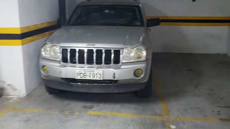 Jeep Grand Cherokee • 2007 • 200,000 km