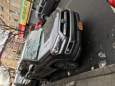 Toyota 4 Runner Limited • 2017 • 19,600 km