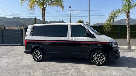 Volkswagen T5 Transporter Shuttle • 2018 • 214,000 km