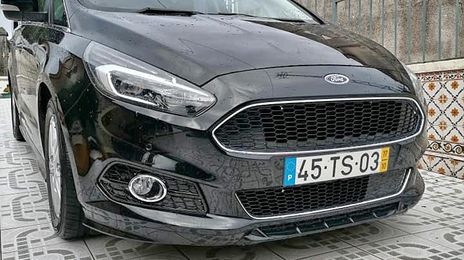 Ford S-Max • 2017 • 32,000 km