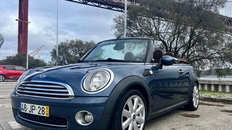 MINI Cooper Cabrio • 2010 • 189,000 km