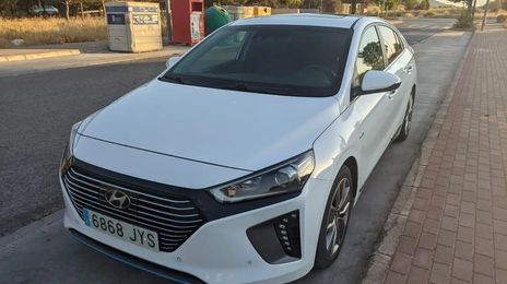 Hyundai Ioniq Electric • 2017 • 120,000 km