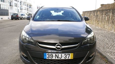 Opel Astra • 2012 • 58,193 km