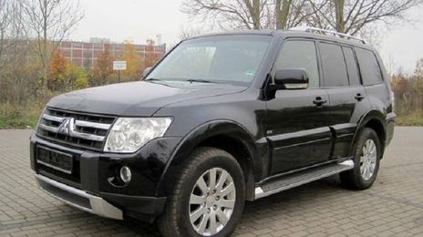 Mitsubishi Pajero • 2007 • 162,000 km