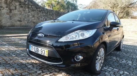 Ford Fiesta • 2010 • 98,011 km