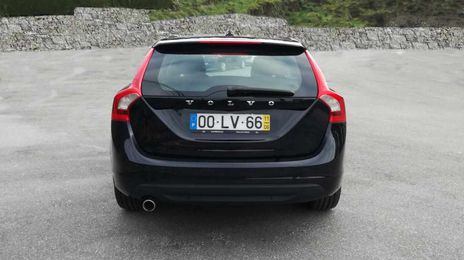 Volvo V60 • 2011 • 187,209 km