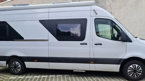 Mercedes-Benz Sprinter • 2019 • 72,000 km