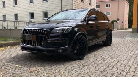 Audi Q7 • 2013 • 153,900 km