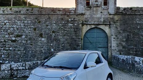 Toyota Auris • 2009 • 120,000 km