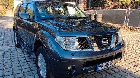 Nissan Pathfinder • 2006 • 299,999 km
