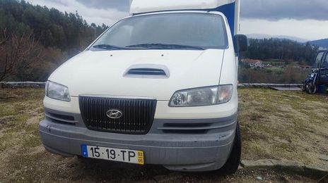 Hyundai H1 • 2002 • 206,000 km