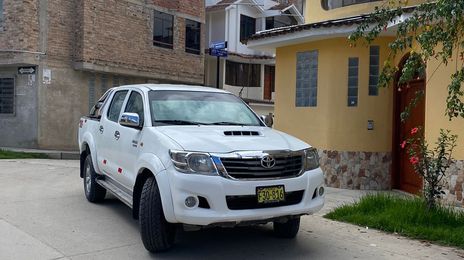 Toyota Hilux • 2013 • 190,000 km
