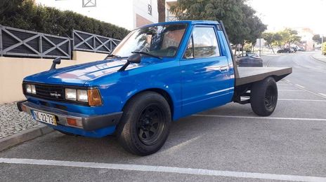 Nissan Pickup • 1983 • 200,000 km
