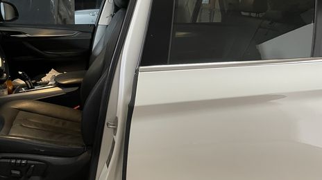 BMW X5 • 2016 • 84,000 km