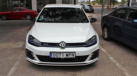 Volkswagen Golf • 2017 • 85,000 km