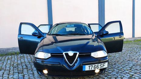 Alfa Romeo 146 • 2001 • 80,000 km