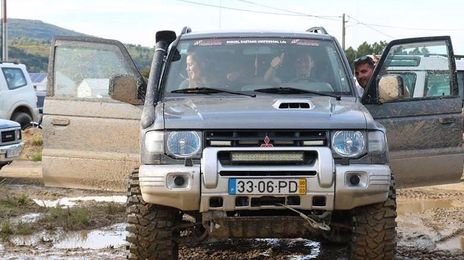 Mitsubishi Pajero • 2000 • 169,999 km
