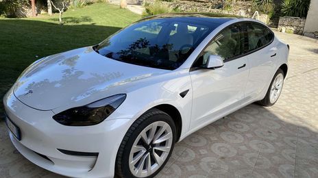 Tesla Model 3 • 2021 • 49,000 km