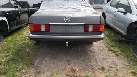 Mercedes-Benz S-Class predecessor W126 • 1985 • 210,000 km