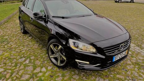 Volvo V60 • 2013 • 150,000 km