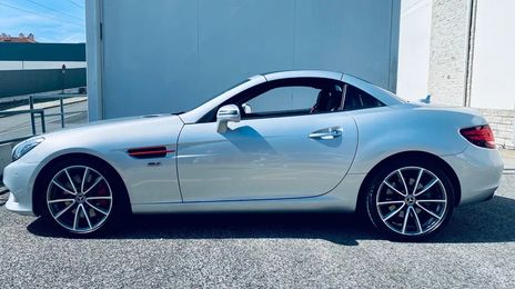 Mercedes-Benz SLC • 2018 • 40,000 km