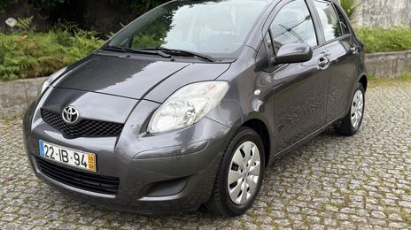 Toyota Yaris • 2009 • 99,750 km