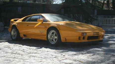 Lotus Esprit • 1995 • 29,900 km