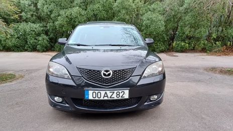Mazda 3 • 2005 • 275,000 km
