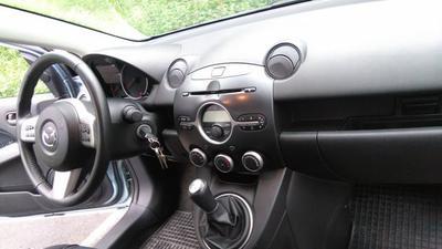 Mazda 2 • 2010 • 38,200 km