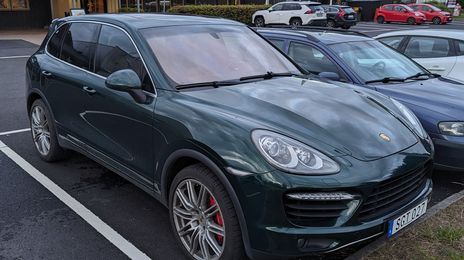Porsche Cayenne • 2011 • 2,171,190 km