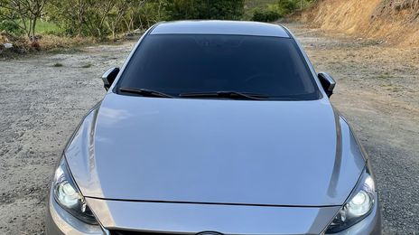 Mazda 3 • 2015 • 136,000 km