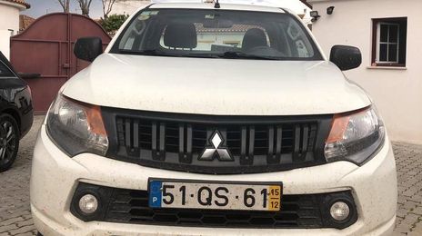 Mitsubishi L200 • 2016 • 172,000 km