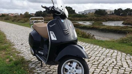 Vespa gts 300 • 2018 • 5,700 km