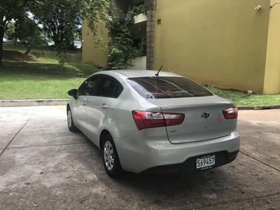 Kia Rio sedan • 2013 • 65,500 km