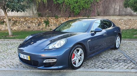 Porsche Panamera • 2010 • 160,000 km