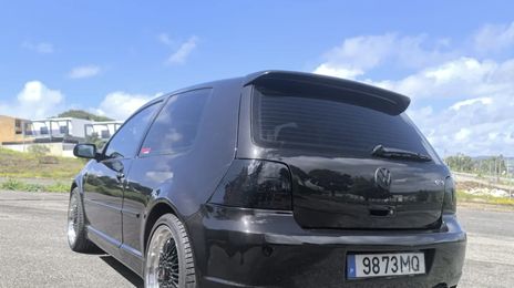 Volkswagen Golf • 1999 • 195,000 km