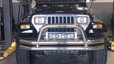 Jeep Wrangler • 1992 • 129,000 km