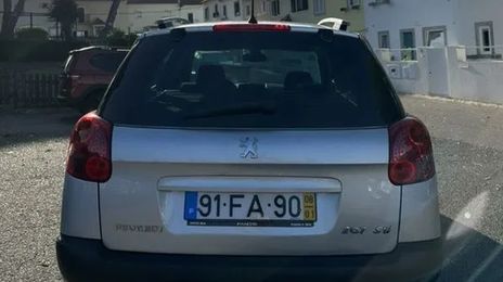 Peugeot 207 • 2008 • 177,881 km