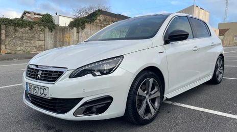 Peugeot 308 • 2017 • 115,000 km