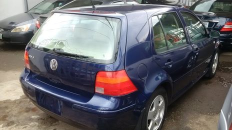 Volkswagen Golf • 2004 • 14,275 km
