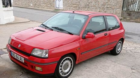 Renault Clio • 1992 • 167,400 km