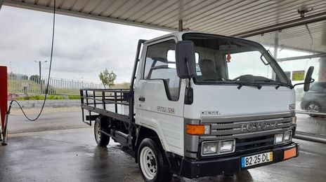 Toyota Dyna • 1999 • 98,000 km