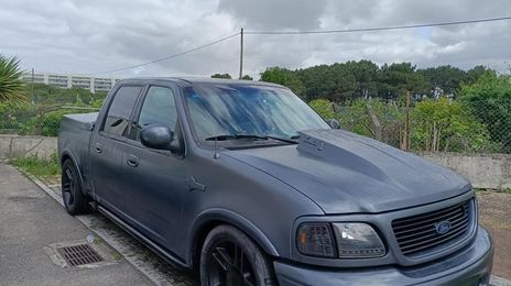 Ford F-150 • 2003 • 92,000 km